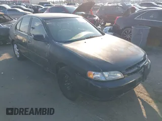 1999 Nissan Altima XE with VIN 1N4DL01D1XC226461, listed as a IAAI auction lot 41449355 with 193,000 mi miles. Bid and sale history available at carsss.com. Image 1.