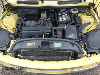2002 MINI Hardtop with VIN WMWRC33472TC33275, listed as a IAAI auction lot 42537323 with 173,611 mi miles and . Bid and sale history available at DreamBid. Image 10.