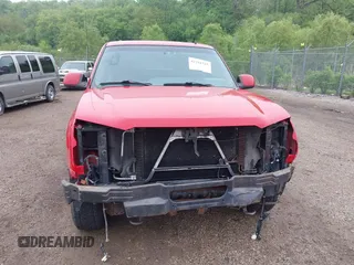 2002 Chevrolet Avalanche z VIN 3GNEC13T02G159096, wystawiony jako IAAI lot #42311525 z przebiegiem 250 924 mil mil oraz . Historia ofert i sprzedaży dostępna na DreamBid. Obrazek 12.