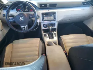 2010 Volkswagen CC Luxury с VIN WVWHP7AN9AE541845, выставлен на аукционе Copart как лот 56843825 с пробегом 133 080 миль миль и Списание • Salvage title. История ставок и продаж доступна на DreamBid. Изображение 8.