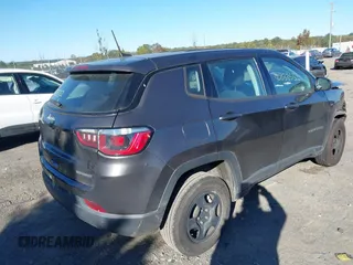 2018 Jeep Compass Sport with VIN 3C4NJDAB7JT481279, listed as a IAAI auction lot 40633532 with 87,675 mi miles and . Bid and sale history available at DreamBid. Image 4.