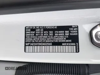 2019 Porsche Cayenne E-Hybrid z VIN WP1AE2AY0KDA52065, wystawiony jako IAAI lot #42687097 z przebiegiem 53 670 mil mil oraz . Historia ofert i sprzedaży dostępna na DreamBid. Obrazek 9.