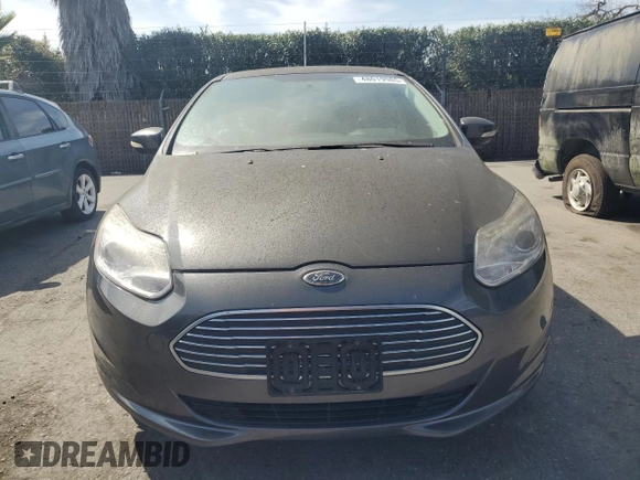 2016 Ford Focus Electric z VIN 1FADP3R49GL230588, wystawiony jako Copart lot #48019985 z przebiegiem 54 197 mil mil oraz Szkody całkowita. Historia ofert i sprzedaży dostępna na DreamBid. Obrazek 5.