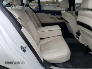 2021 BMW 7 Series 750i xDrive with VIN WBA7U2C06MCE49097, listed as a Copart auction lot 51900185 with 36,664 mi miles and Salvage title. Bid and sale history available at DreamBid. Image 10.