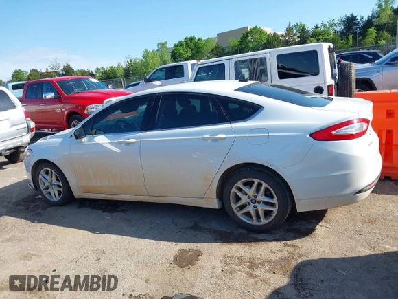 2015 Ford Fusion SE z VIN 3FA6P0H7XFR200759, wystawiony jako IAAI lot #42112951 z przebiegiem 233 652 mil mil oraz . Historia ofert i sprzedaży dostępna na DreamBid. Obrazek 13.