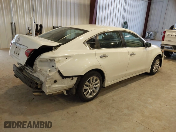 2016 Nissan Altima 2.5 S with VIN 1N4AL3AP0GN321158, listed as a IAAI auction lot 41761123 with 225,407 mi miles. Bid and sale history available at carsss.com. Image 4.