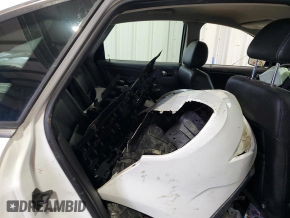 2008 Ford Taurus Limited with VIN 1FAHP25W68G137797, listed as a Copart auction lot 51628665 with 141,125 mi miles and Salvage Title. Bid and sale history available at DreamBid. Image 10.