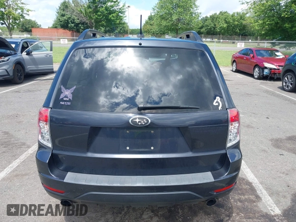 2011 Subaru Forester X Limited z VIN JF2SHAEC7BH729550, wystawiony jako IAAI lot #42641725 z przebiegiem 128 108 mil mil oraz . Historia ofert i sprzedaży dostępna na DreamBid. Obrazek 16.