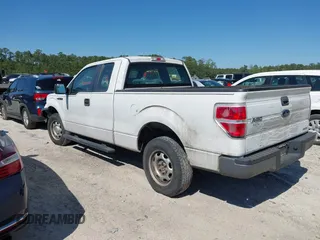 2013 Ford F-150 XL z VIN 1FTEX1CM9DFC46232, wystawiony jako IAAI lot #42032421 z przebiegiem 277 066 mil mil oraz . Historia ofert i sprzedaży dostępna na DreamBid. Obrazek 3.