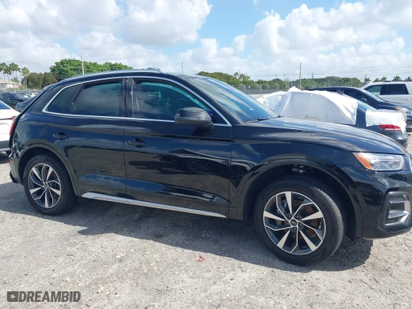 2021 Audi Q5 Premium with VIN WA1AAAFY0M2004865, listed as a IAAI auction lot 41935666 with 1 mi miles. Bid and sale history available at carsss.com. Image 13.