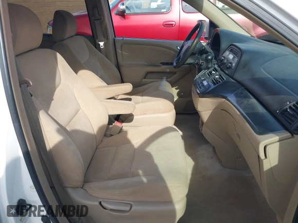 2005 Honda Odyssey EX with VIN 5FNRL38485B091244, listed as a IAAI auction lot 42021750 with 1 mi miles. Bid and sale history available at carsss.com. Image 5.