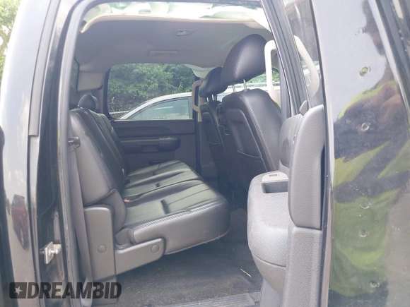 2010 GMC Sierra 1500 SLE z VIN 3GTRCVE05AG219599, wystawiony jako IAAI lot #42426390 z przebiegiem 208 238 mil mil oraz . Historia ofert i sprzedaży dostępna na DreamBid. Obrazek 8.