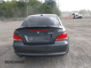 2013 BMW 1 Series 128i с VIN WBAUP9C56DVS95751, выставлен на аукционе IAAI как лот 42429526 с пробегом Не указан миль и . История ставок и продаж доступна на DreamBid. Изображение 15.