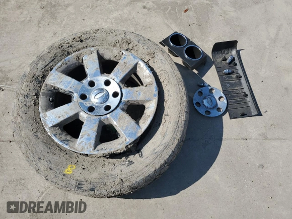 2007 Ford Expedition Limited with VIN 1FMFU19557LA54160, listed as a Copart auction lot 52327855 with Not provided miles and Salvage title. Bid and sale history available at DreamBid. Image 15.