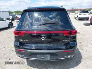 2023 Mercedes-Benz EQB 300 z VIN W1N9M0KB8PN076498, wystawiony jako IAAI lot #41992276 z przebiegiem 9062 mil mil oraz . Historia ofert i sprzedaży dostępna na DreamBid. Obrazek 17.