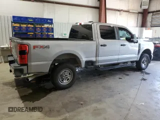 2023 Ford F-250 XL with VIN 1FT8W2BAXPEC99223, listed as a Copart auction lot 56026695 with 33,616 mi miles and Salvage title. Bid and sale history available at DreamBid. Image 3.