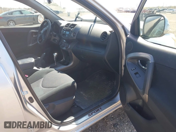 2010 Toyota RAV4 Sport с VIN JTMRK4DV3A5097052, выставлен на аукционе IAAI как лот 42091342 с пробегом Не указан миль и . История ставок и продаж доступна на DreamBid. Изображение 5.