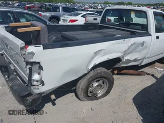 1991 Dodge Dakota S z VIN 1B7GL26XXMS302752, wystawiony jako IAAI lot #42060308 z przebiegiem 158 000 mil mil oraz . Historia ofert i sprzedaży dostępna na DreamBid. Obrazek 6.