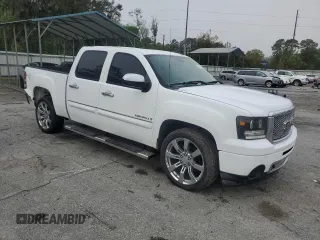 2008 GMC Sierra Denali z VIN 2GTEC638581195286, wystawiony jako Copart lot #51248935 z przebiegiem 216 464 mil mil oraz Szkody całkowita. Historia ofert i sprzedaży dostępna na DreamBid. Obrazek 4.