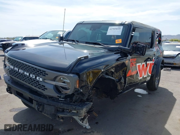 2024 Ford Bronco Badlands z VIN 1FMEE9BP7RLA35583, wystawiony jako IAAI lot #41905835 z przebiegiem 11 260 mil mil oraz . Historia ofert i sprzedaży dostępna na DreamBid. Obrazek 6.