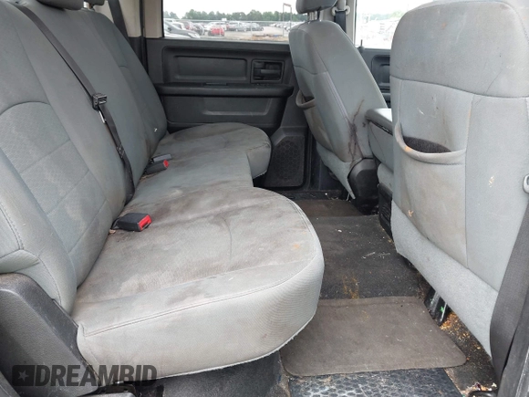 2013 Ram 1500 Express z VIN 1C6RR6KT8DS532508, wystawiony jako IAAI lot #42366979 z przebiegiem 196 024 mil mil oraz . Historia ofert i sprzedaży dostępna na DreamBid. Obrazek 8.