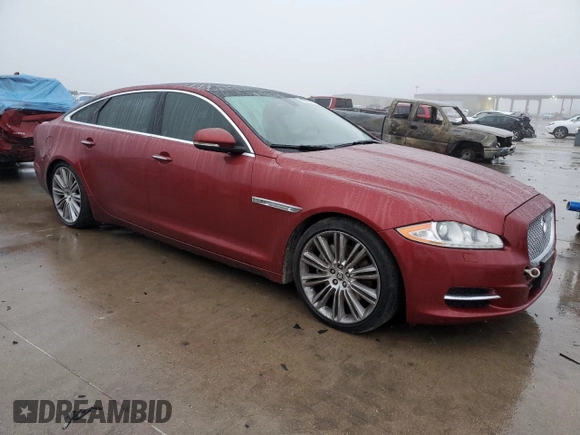 2013 Jaguar XJ Portfolio z VIN SAJWJ2GD0D8V47886, wystawiony jako Copart lot #42612345 z przebiegiem 117 383 mil mil oraz Szkody całkowita. Historia ofert i sprzedaży dostępna na DreamBid. Obrazek 4.