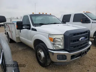 2016 Ford F-350 with VIN 1FDRF3G6XGEB70733, listed as a Copart auction lot 45679275 with 202,756 mi miles and Salvage title. Bid and sale history available at DreamBid. Image 4.