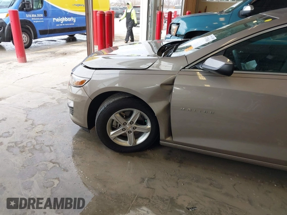 2024 Chevrolet Malibu LS with VIN 1G1ZB5STXRF213286, listed as a IAAI auction lot 41070060 with 32,990 mi miles and . Bid and sale history available at DreamBid. Image 17.