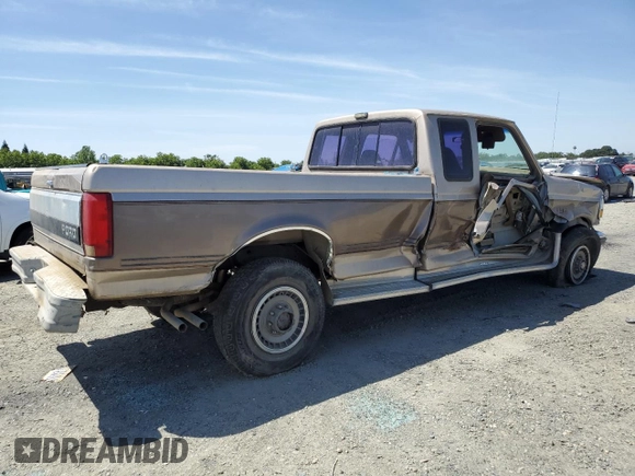 1992 Ford F-250 с VIN 1FTHX26G8NKA90766, выставлен на аукционе Copart как лот 56868745 с пробегом Не указан миль и Списание • Salvage title. История ставок и продаж доступна на DreamBid. Изображение 3.