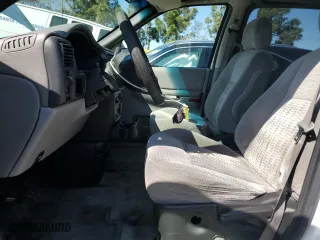 2003 Chevrolet Venture w/Y3G Mobility Pkg with VIN 1GNDX03E23D153360, listed as a Copart auction lot 49432355 with 110,910 mi miles and Salvage Title. Bid and sale history available at carsss.com. Image 7.