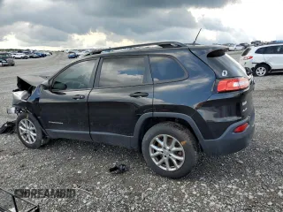 2016 Jeep Cherokee Sport z VIN 1C4PJMAB9GW175812, wystawiony jako Copart lot #58007925 z przebiegiem 118 315 mil mil oraz Szkoda całkowita • Salvage title. Historia ofert i sprzedaży dostępna na DreamBid. Obrazek 2.