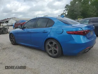 2017 Alfa Romeo Giulia z VIN ZARFAEBN2H7560009, wystawiony jako Copart lot #51689015 z przebiegiem 101 979 mil mil oraz Szkoda całkowita • Salvage title. Historia ofert i sprzedaży dostępna na DreamBid. Obrazek 2.