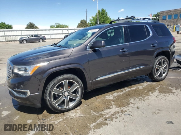 2017 GMC Acadia Denali z VIN 1GKKNXLS5HZ213876, wystawiony jako Copart lot #56966785 z przebiegiem 59 562 mil mil oraz Czysty tytuł • Clean title. Historia ofert i sprzedaży dostępna na DreamBid. Obrazek 1.