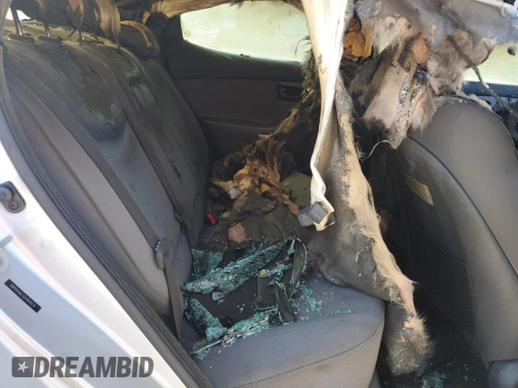 2014 Hyundai Elantra SE with VIN 5NPDH4AE1EH466624, listed as a Copart auction lot 50039175 with Not Provided miles and Salvage Title. Bid and sale history available at DreamBid. Image 10.