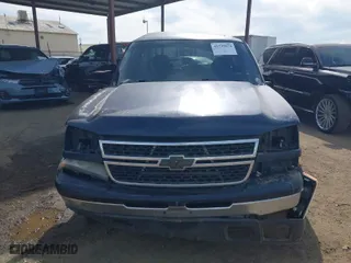 2006 Chevrolet Silverado 1500 LT1 with VIN 2GCEC13T061102551, listed as a IAAI auction lot 41735074 with 253,034 mi miles. Bid and sale history available at carsss.com. Image 13.