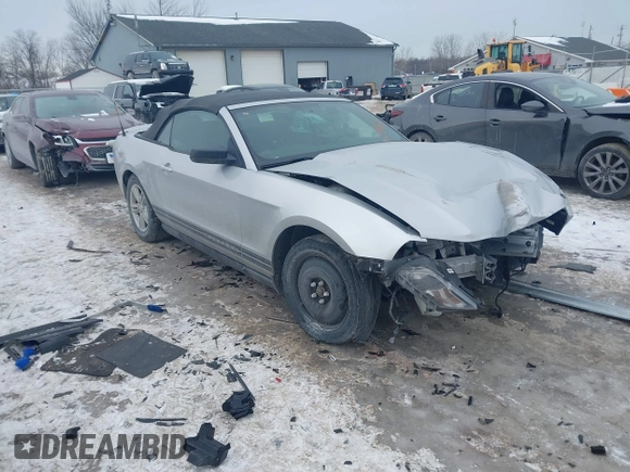 2012 Ford Mustang V6 with VIN 1ZVBP8EM3C5254613, listed as a IAAI auction lot 41387962 with 69,131 mi miles and . Bid and sale history available at DreamBid. Image 1.