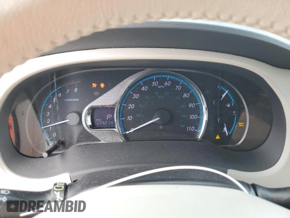 2011 Toyota Sienna XLE with VIN 5TDDK3DC1BS010411, listed as a Copart auction lot 51213065 with 174,214 mi miles and Salvage title. Bid and sale history available at DreamBid. Image 9.