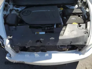 2018 Jeep Cherokee Latitude with VIN 1C4PJLCXXJD528273, listed as a Copart auction lot 56746715 with 70,443 mi miles and Salvage title. Bid and sale history available at DreamBid. Image 12.