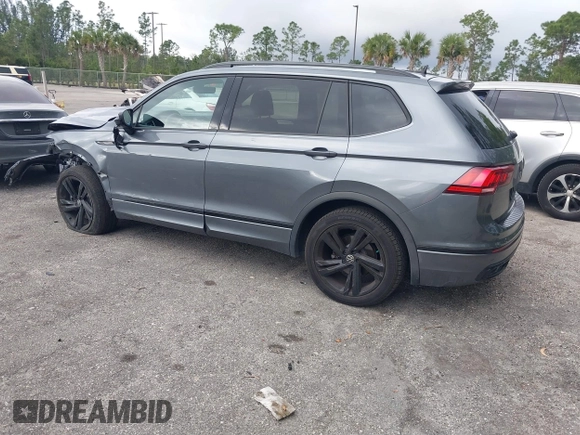 2023 Volkswagen Tiguan SE R-Line Black с VIN 3VVCB7AX1PM099075, выставлен на аукционе IAAI как лот 41600520 с пробегом 33 316 миль миль и . История ставок и продаж доступна на DreamBid. Изображение 3.