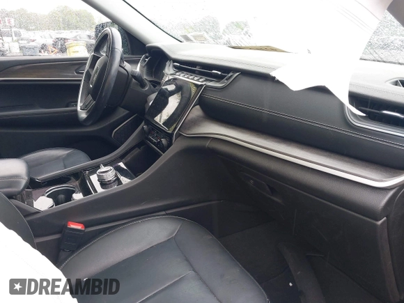 2021 Jeep Grand Cherokee Limited with VIN 1C4RJKBG1M8137417, listed as a IAAI auction lot 42302577 with 54,831 mi miles and . Bid and sale history available at DreamBid. Image 5.