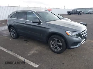 2019 Mercedes-Benz GLC with VIN WDC0G4KB5KF617793, listed as a IAAI auction lot 41916787 with 34,821 mi miles. Bid and sale history available at carsss.com. Image 1.
