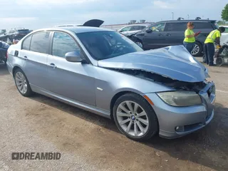 2011 BMW 3 Series 328i with VIN WBAPH7C5XBE681469, listed as a IAAI auction lot 42211939 with 117,246 mi miles and . Bid and sale history available at DreamBid. Image 1.