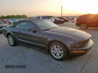 2008 Ford Mustang Deluxe with VIN 1ZVHT84N385138092, listed as a Copart auction lot 53096055 with 162,185 mi miles and Clean Title. Bid and sale history available at carsss.com. Image 4.