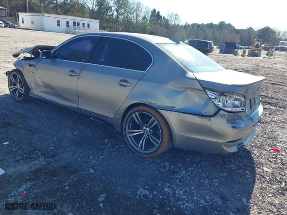 2006 BMW 5 Series 525i with VIN WBANE53516CK90555, listed as a IAAI auction lot 41657040 with NaN miles. Bid and sale history available at carsss.com. Image 3.