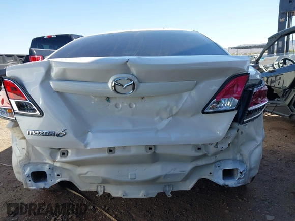 2013 Mazda 6 i Sport with VIN 1YVHZ8BH0D5M12044, listed as a IAAI auction lot 41752366 with 201,979 mi miles. Bid and sale history available at carsss.com. Image 6.