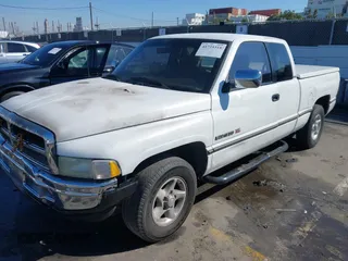 1997 Dodge 1500 with VIN 3B7HC13Z2VG714063, listed as a IAAI auction lot 41725318 with 306,824 mi miles and . Bid and sale history available at DreamBid. Image 2.