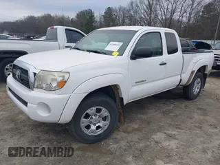 2011 Toyota Tacoma with VIN 5TFUU4EN1BX017921, listed as a IAAI auction lot 41500421 with 75,252 mi miles. Bid and sale history available at carsss.com. Image 2.