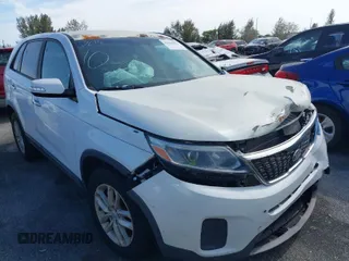 2014 Kia Sorento LX with VIN 5XYKT3A60EG535657, listed as a IAAI auction lot 41598090 with 143,223 mi miles. Bid and sale history available at carsss.com. Image 1.