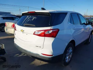 2021 Chevrolet Equinox LT with VIN 3GNAXUEV8MS174951, listed as a IAAI auction lot 41847493 with 58,049 mi miles. Bid and sale history available at carsss.com. Image 4.