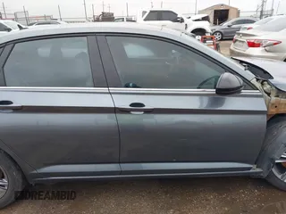 2020 Volkswagen Jetta S с VIN 3VWCB7BU0LM051450, выставлен на аукционе IAAI как лот 42178052 с пробегом 111 840 миль миль и . История ставок и продаж доступна на DreamBid. Изображение 14.